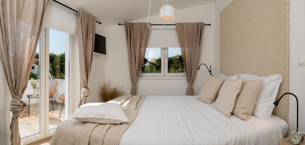 Marula Holiday Home - With Heated Pool Marina  Exterior foto
